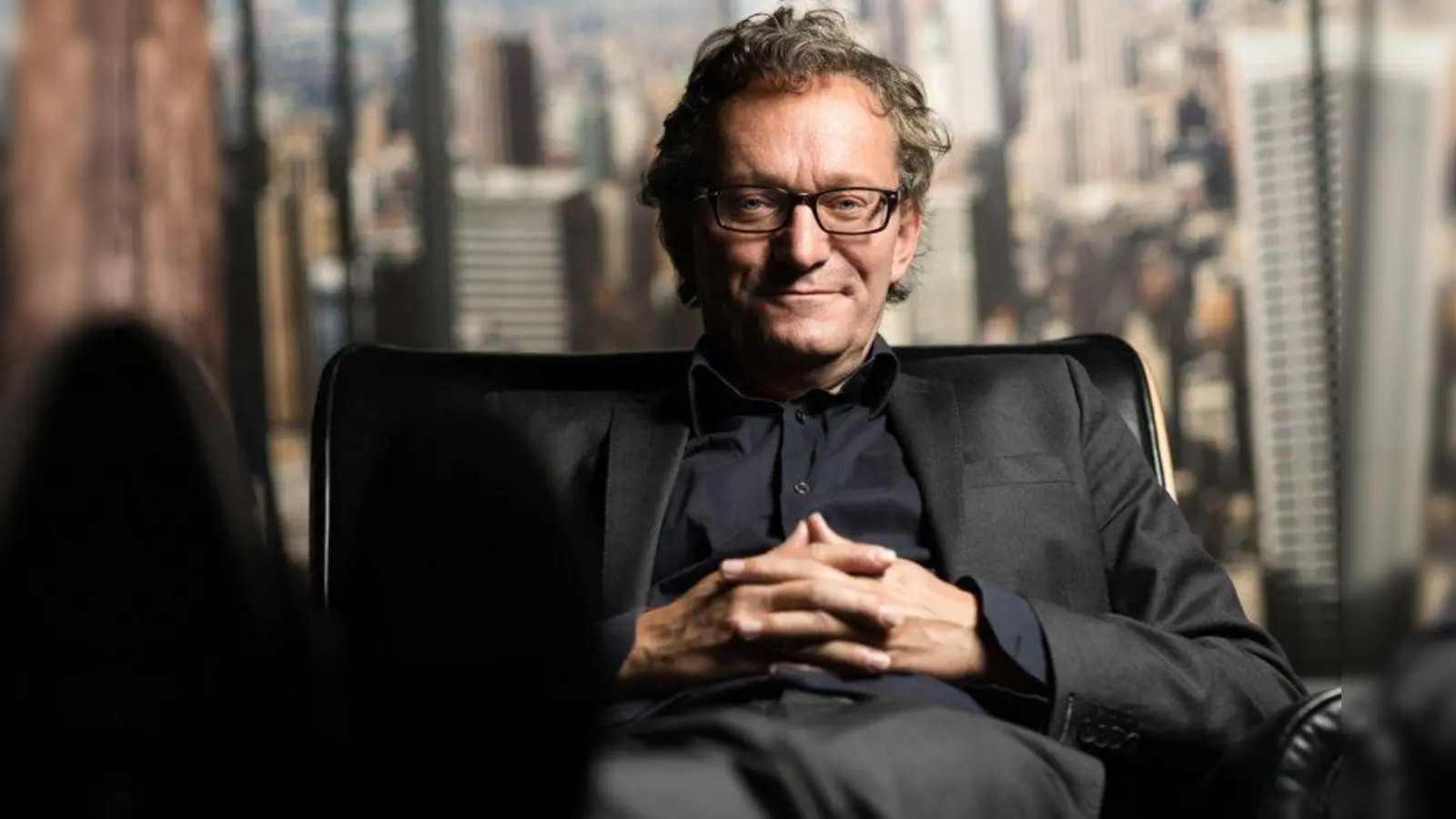 Querdenker des politischen Kabaretts: Frank Lüdecke. (Foto: @ Derdehmel-Urbschat)