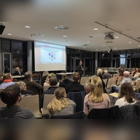 In großer Runde planen die Unterschleißheimer bei den Workshops ihr Zamma-Festival. (Foto: Ann-Kristin Höger)