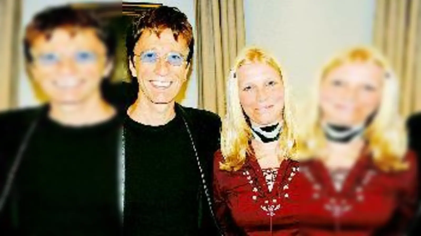 Freundlich, zurückhaltend  ein Star ohne Allüren. So durften Angelika Summer und ihre Tochter den Sänger der Bee Gees  (erleben.Foto: cr)