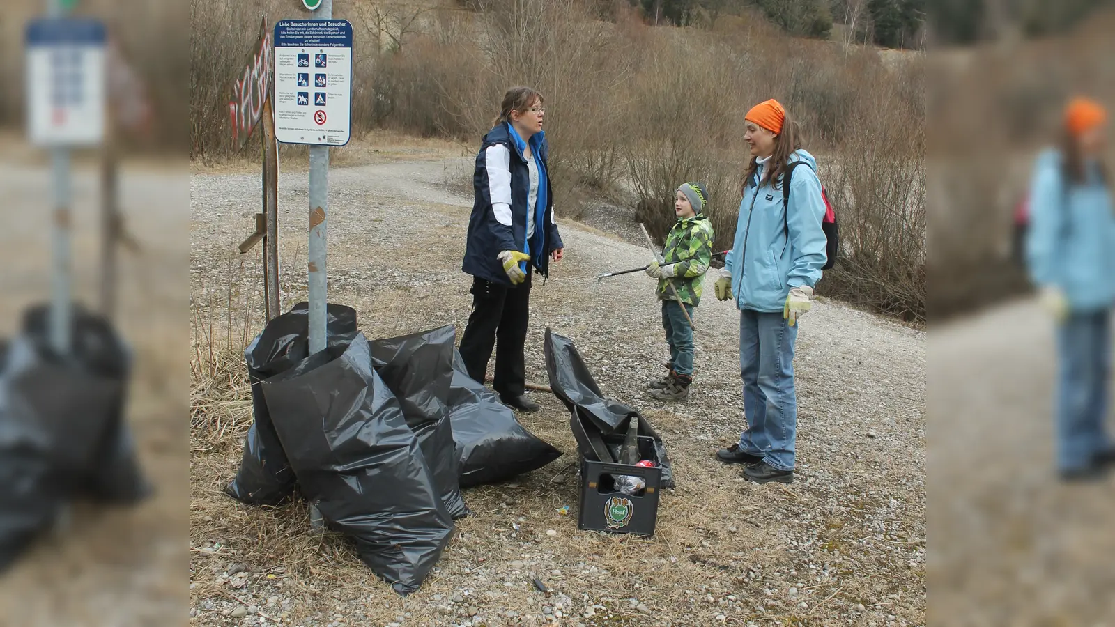 Bei hoffentlich schönem Wetter werden Wald und Flur von achtlos weggeworfenem Müll befreit.  (Foto: WAPE)