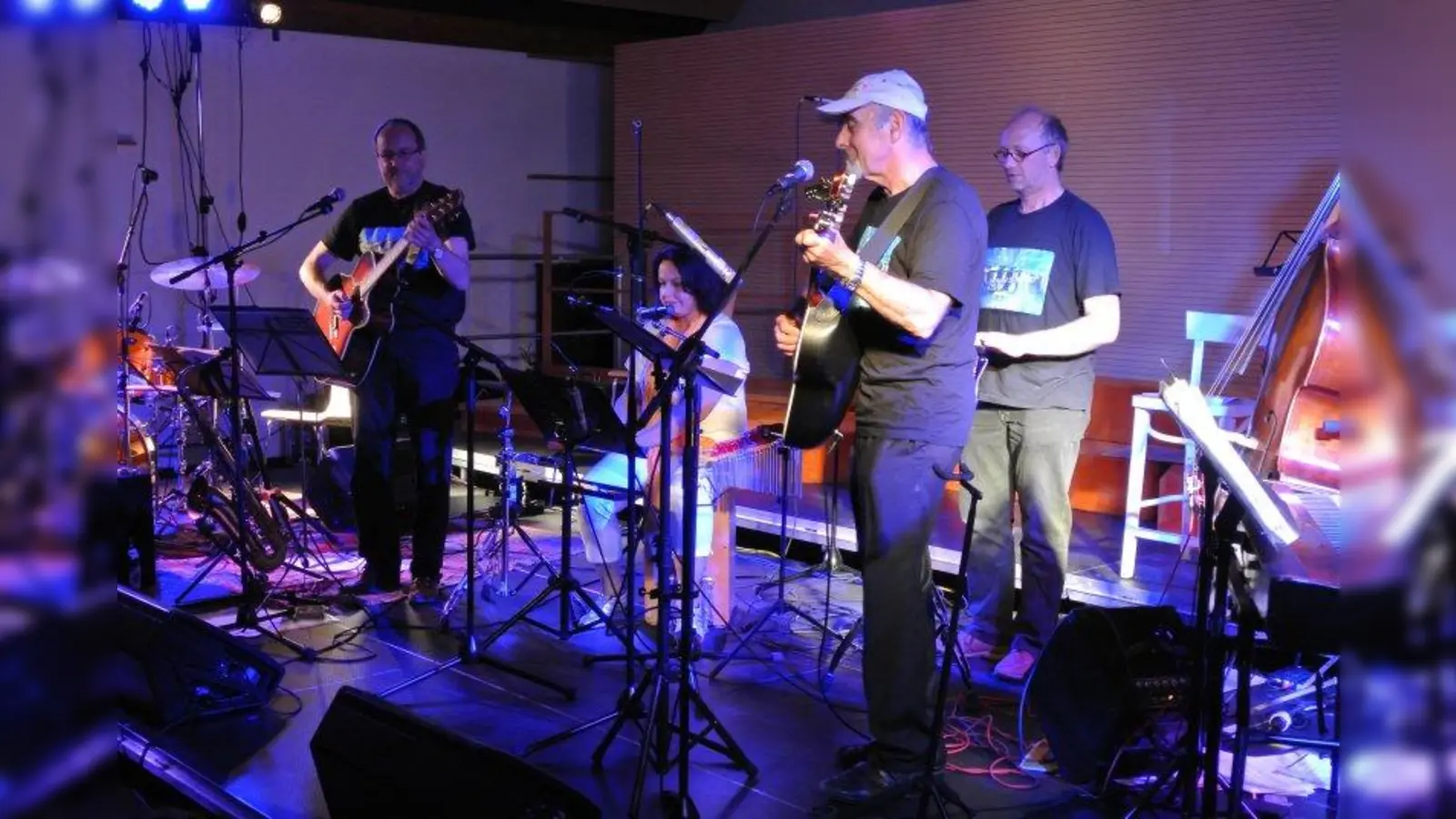 Die StarryNightSingers (v.l.): Wolfram Keilig, Petra Walter, Robert Unterweger und Roland Kaufmann. (Foto: Frank Thomsen)