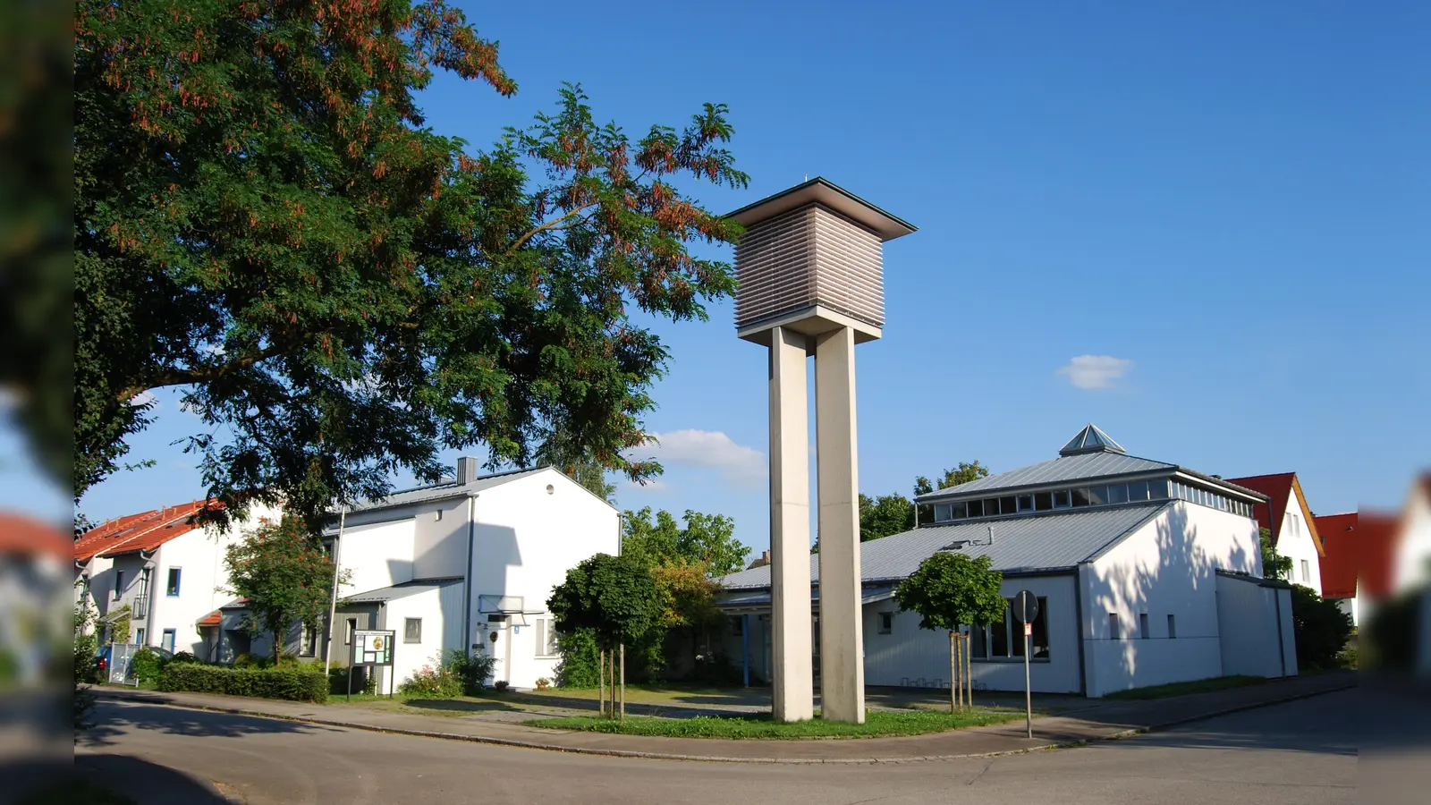 Die Heilig-Geist-Kirche München-Moosach lädt alle ein. (Foto: VA)