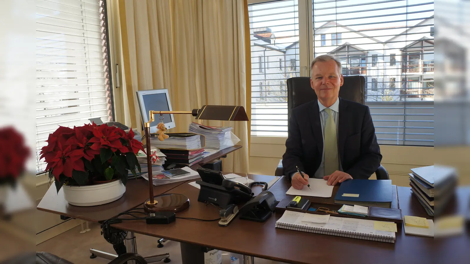 Jan Neusiedl ist nun in seiner dritten Amtszeit als Bürgermeister tätig, gleich zwei Herausforderer wollen ihm seinen Platz streitig machen.  (Foto: hw)
