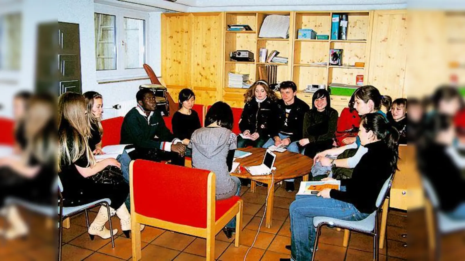 Reges Interesse herrschte bei der Infobörse des internationalen Jugendclubs »ClubIn«.	 (Foto: VA)