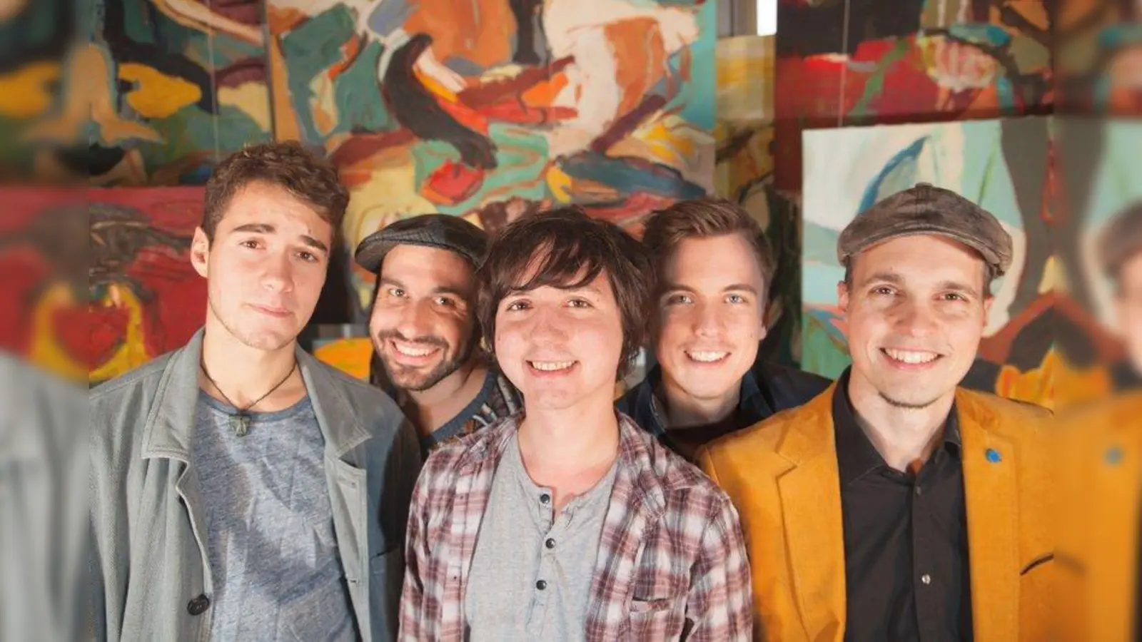 STRAY COLORS: Stilmix aus  60ies-Pop, Flower Power-Folk, Indie- und Filmmusik-Elementen, bosnischer Tanzmusik und arabischen Klängen.  Hören kann man sie am Freitagabend im Rahmen des Make or Break Festivals im Feierwerk. (Foto: Feierwerk)