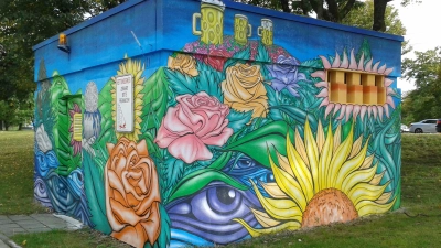 So wie die Trafostation am Kärtner Platz (gestaltet von Martin Blumöhr) könnte demnächst auch das alte Pumpenhäuschen am Agricolaplatz künstlerisch aufgewertet werden.  (Foto: Beatrix Köber)