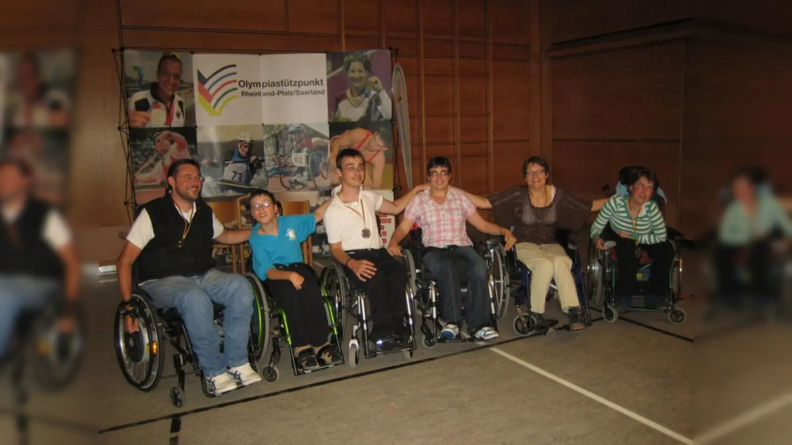 Die Teilnehmer an den Boccia-Meisterschaften des ICP München (von links): Thomas Franz, Peter Winklmeier, Manuel Wolfsteiner, Regina Gratz, Katharina Müller und Sabrina Zitzelsberger. (Foto: ICP)