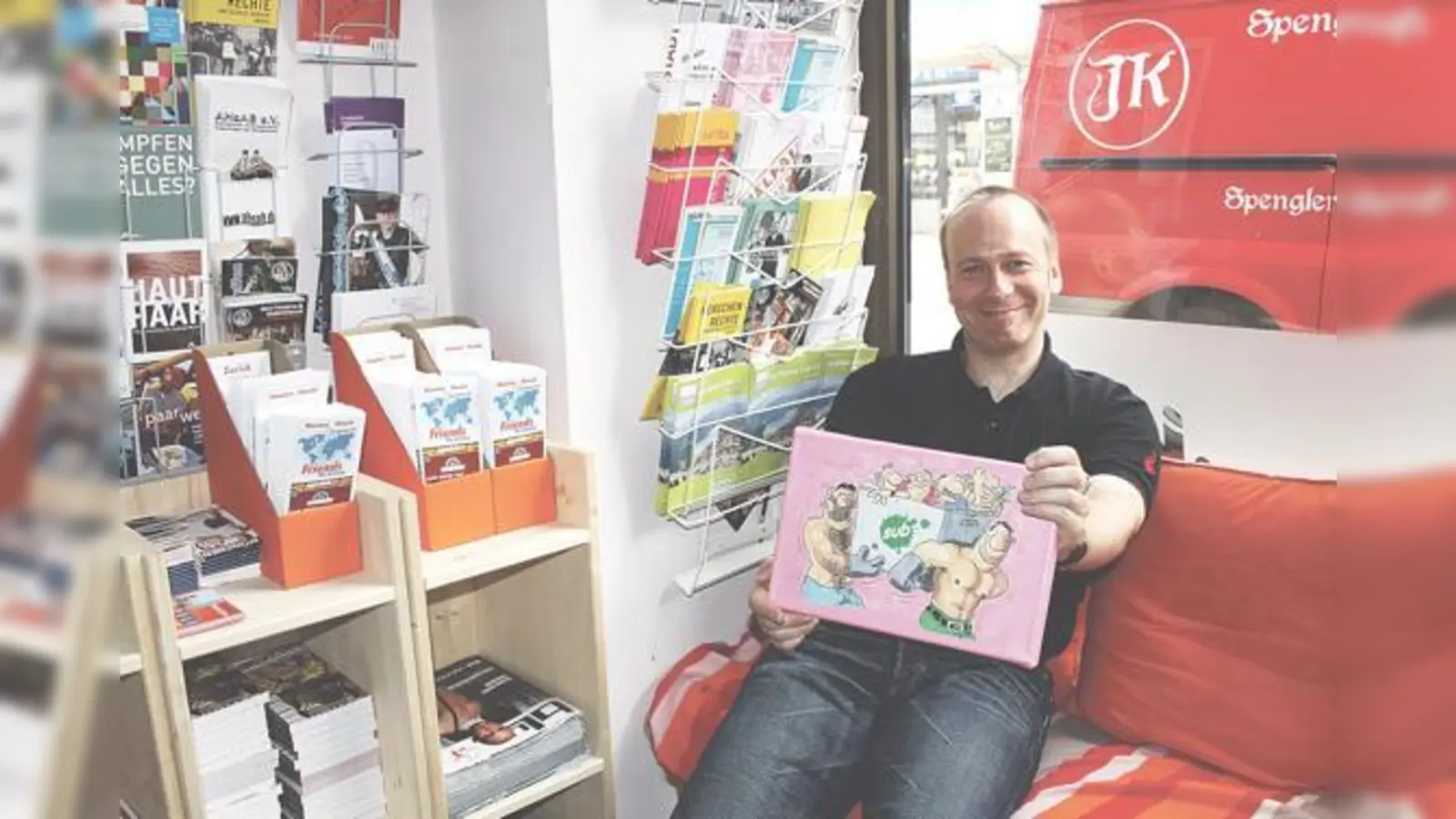 Sub-Geschäftsführer Christian Schultze freut sich auf den Umzug in größere freundlichere Räume. Ende 2011 soll es voraussichtlich soweit sein.	 (Foto: ko)