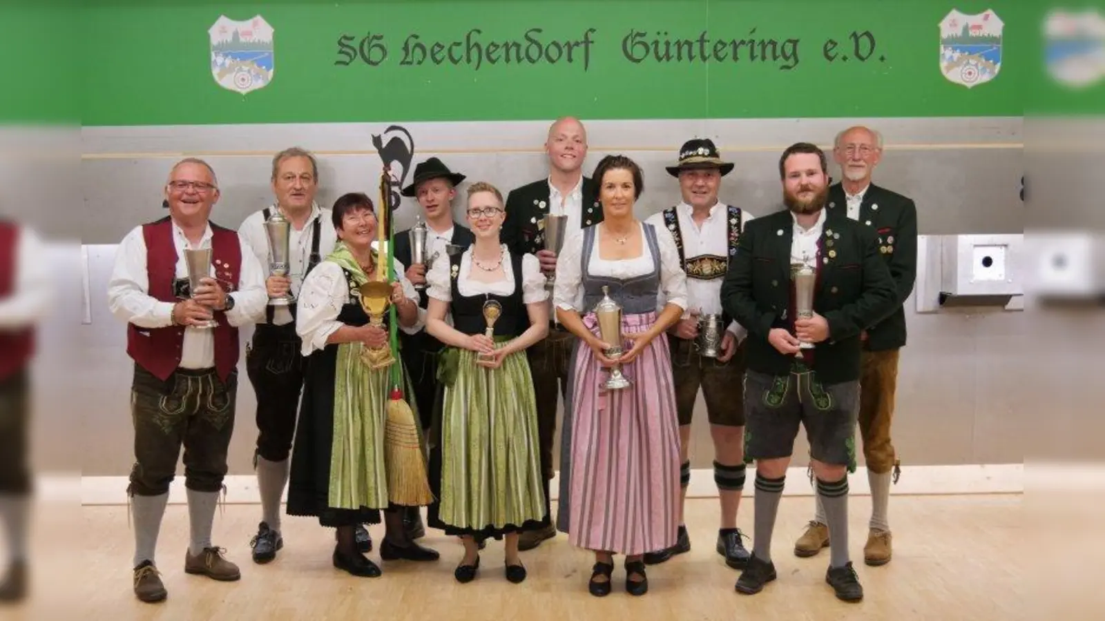 Das sind sie, die Vereinsmeister: Josef Schneider, Josef Bock, Helga Preuss, Leo Kuckuck Vreni Brück, Christian Starke, Barbara von Ludwig, Robert Eibl, Michael Schneider und Gerhard Birkholz (von links). (Foto: SG Hechendorf-Güntering)