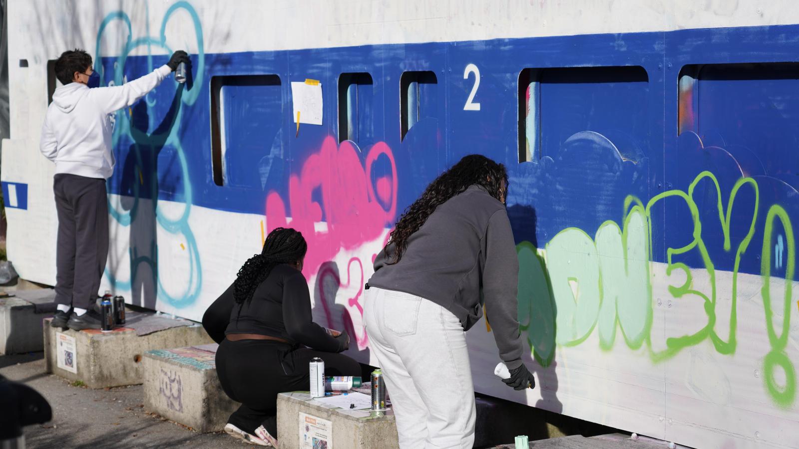 M-nchner-Polizei-veranstaltet-Graffiti-Workshop-f-r-Jugendliche