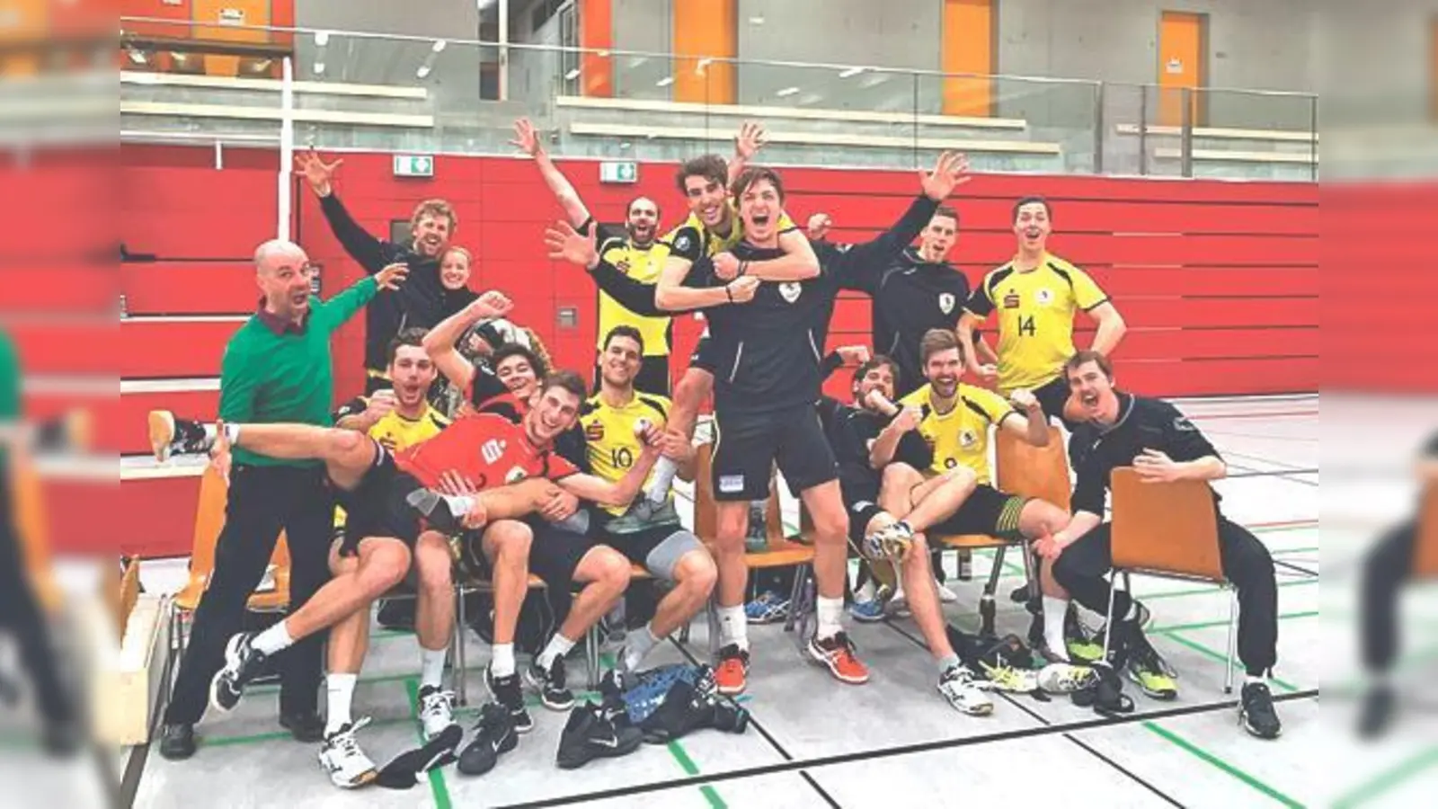 Mit solider Leistung haben die Grafinger Volleyballer einen Auswärtssieg in Neumarkt eingefahren und das Punktekonto aufgebessert.	 (Foto: Volleyball Grafing)