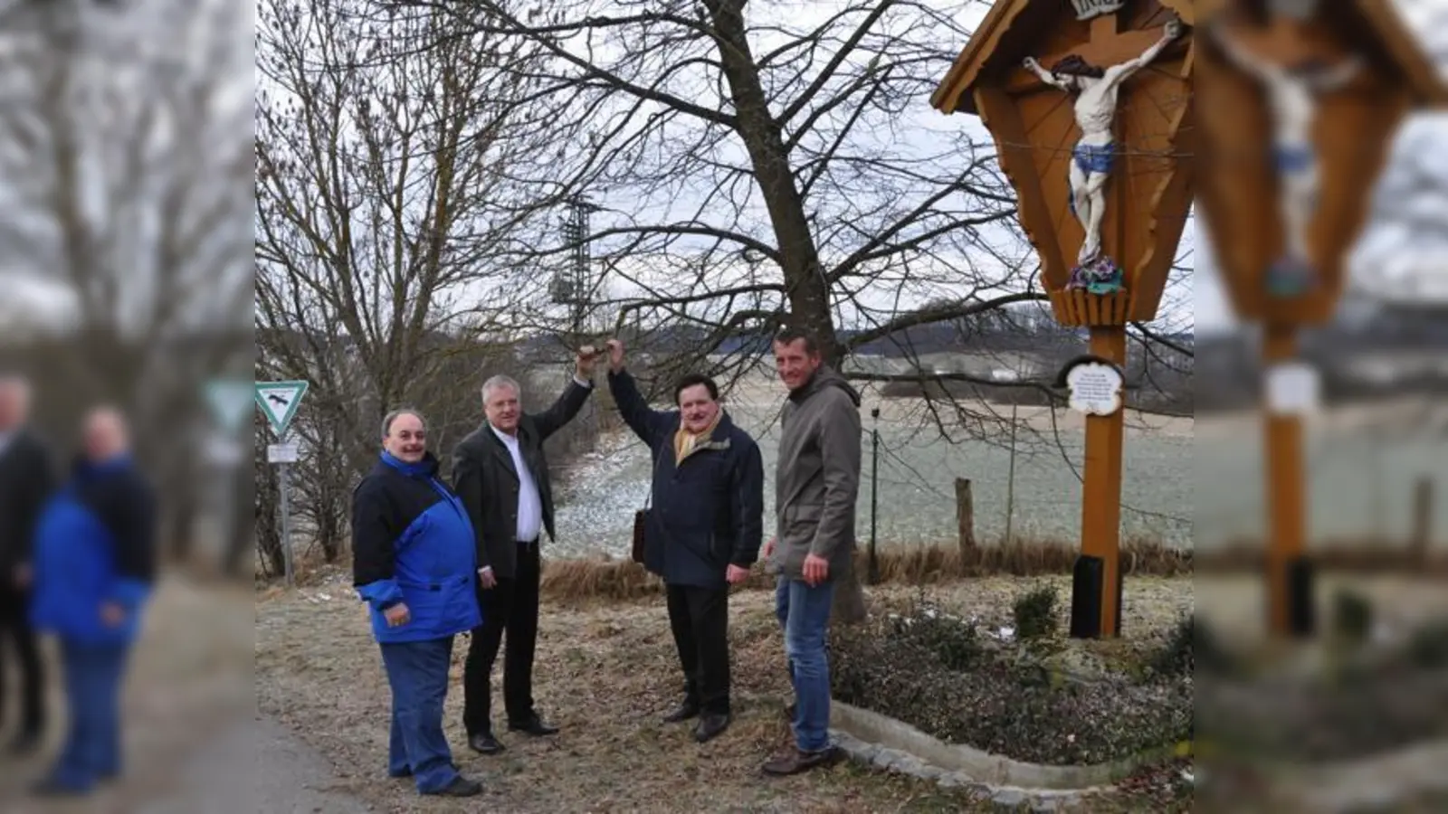 Hans van Sorge, Bürgermeister Walter Brilmayer, Toni Ried und Erik Ipsen (v. l.) freuen sich über viele freiwillige Wegewarte.	 (Foto: Sybille Föll)