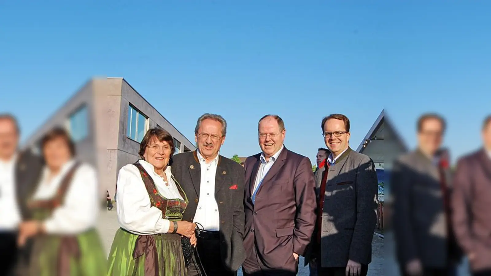 Christian Ude mit Gattin Edith von Welser-Ude, Peer Steinbrück, Markus Rinderspacher.  (Foto: Privat)