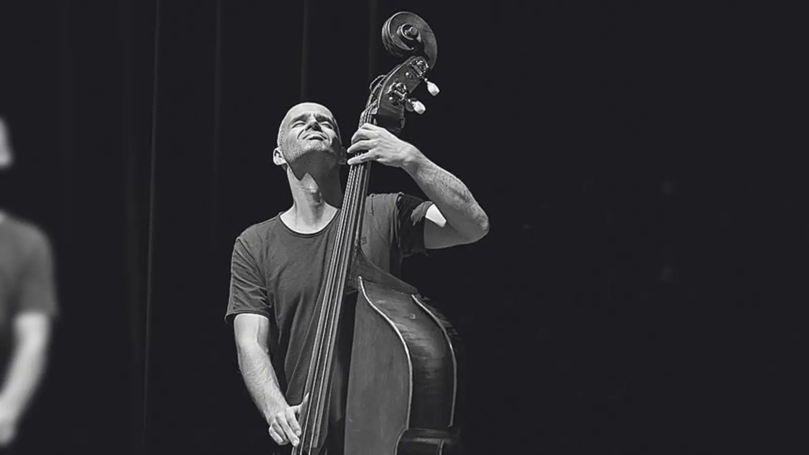 Its All About Melody mit Peter Cudek am Kontrabass	 zu Gast in der Kultur-Etage in der Messestadt. 	 (Foto: VA)