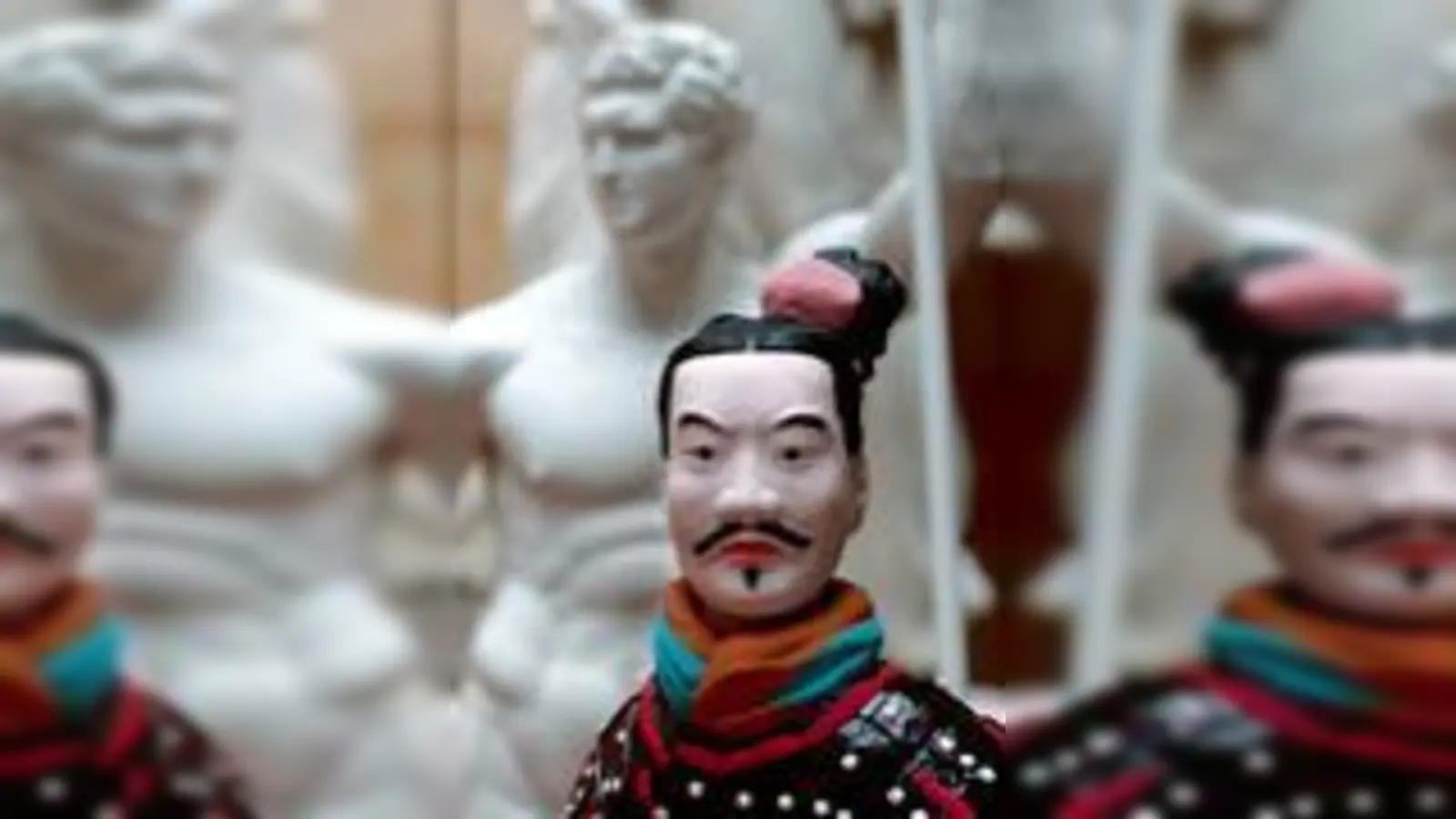 Bunte antike Plastik aus  (China.Foto: VA)