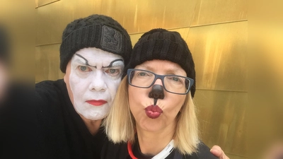 Für ein literarisches Kontrastprogramm sorgen Lothar Thiel und Katharina Schweissguth. (Foto: VA)