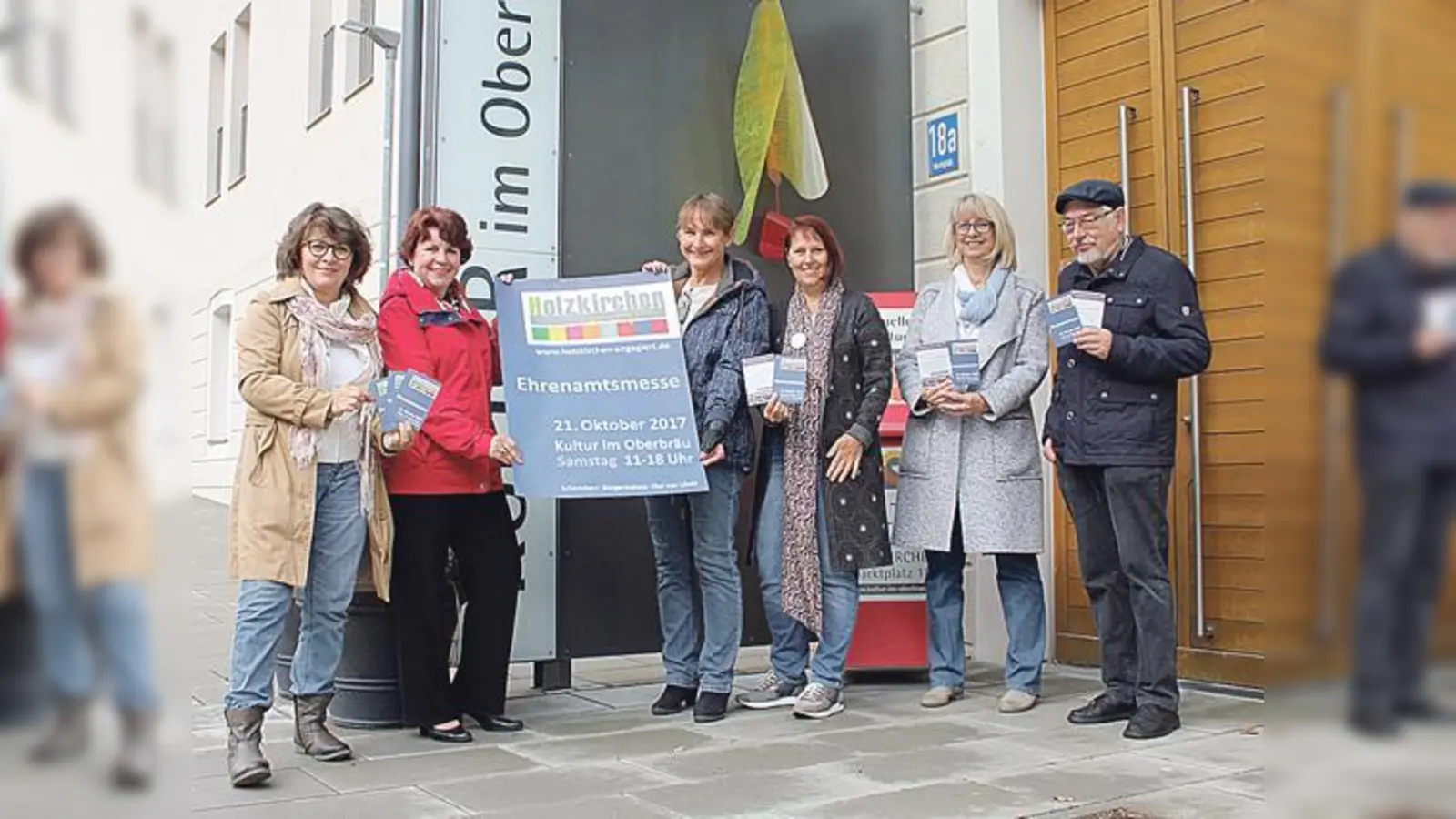 Die Organisatoren der 2. Ehrenamtsmesse, die am kommenden Samstag stattfindet, freuen sich auf viele Besucher: Ute Haury, Monika Sedlbauer, Karin Langhan, Sabine Lenk-Seyfried, Ute Lenz und Bernd Helwig (v. l.) 	 (Foto: Sybille Leyk)