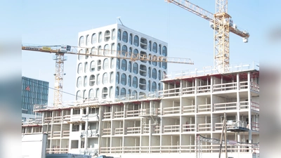 Viele Neubauten - unter anderem hier in Freiham - werden zu einer erheblichen Verkehrssteigerung im Münchner Westen führen, fürchten die Bürger. (Foto: job)