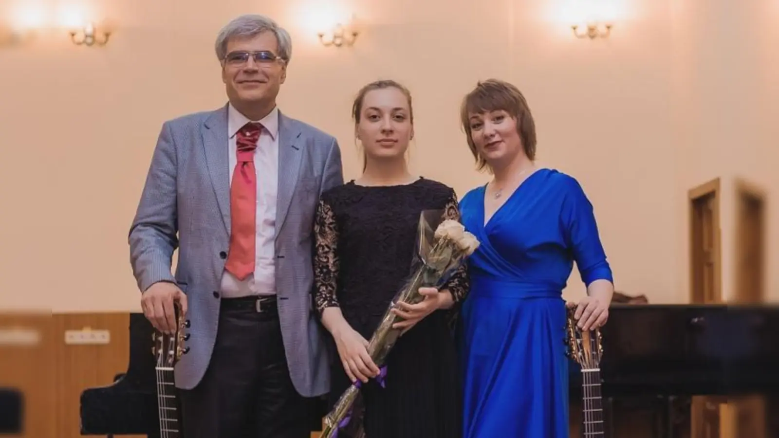 Musizieren gemeinsam: Volodymyr Dotsenko, Olha Dotsenko und Viktoriia Tkachenko. (Foto: Andrey Kalukanov)