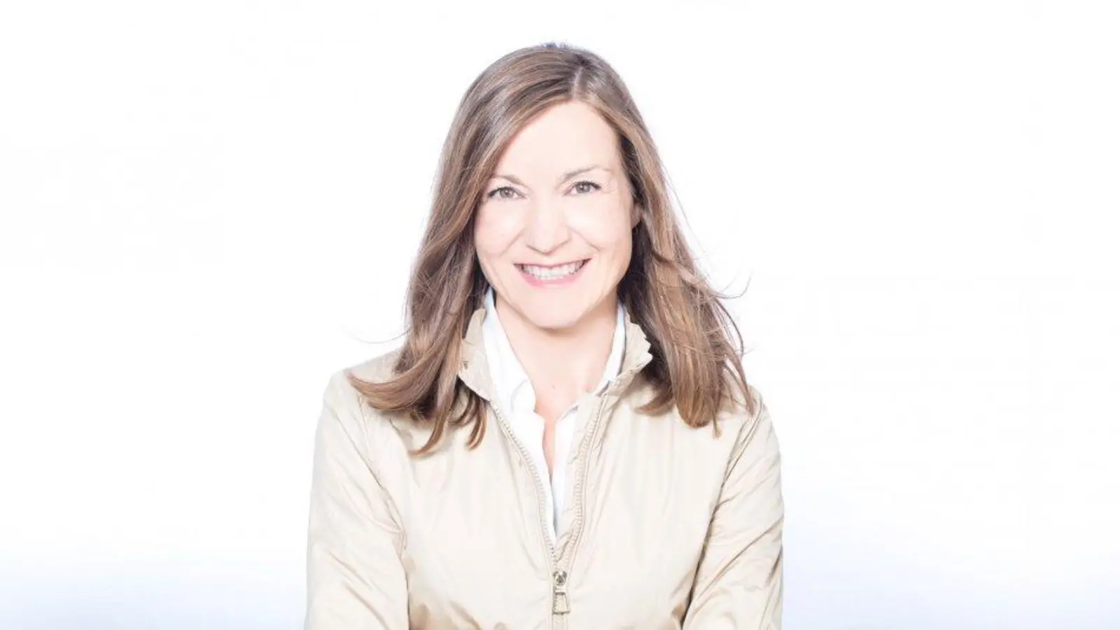 Esther Papp, Kriminalhauptkommissarin beim K 105 (Opferschutz/Prävention) des Polizeipräsidiums München, Beratungs-Tel.: (089) 29104444 (Foto: Esther Papp)