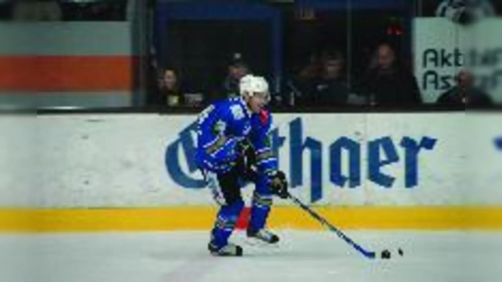 Halbfinale - daran hat niemand geglaubt beim EHC. Doch gleichzeitig droht Ungemach, weil der Sponsor aussteigen möchte.  (Foto: avb)