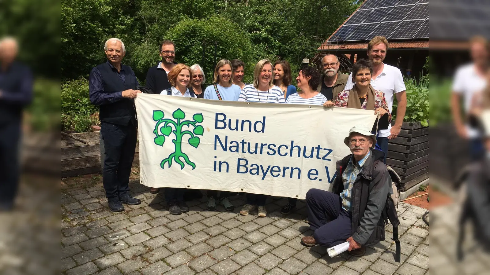 Der BN unterwegs: v. l. Lex Janssen (2. Ortsvorsitzender), Annelies Schneider (1. Ortsvorsitzende), i.d.Mitte Regina Wegemann (Kreisgeschäftsstellenleiterin), v. r. Ernst Fuchs (Ortsbevollmächtigter a.D.) (Foto: VA)