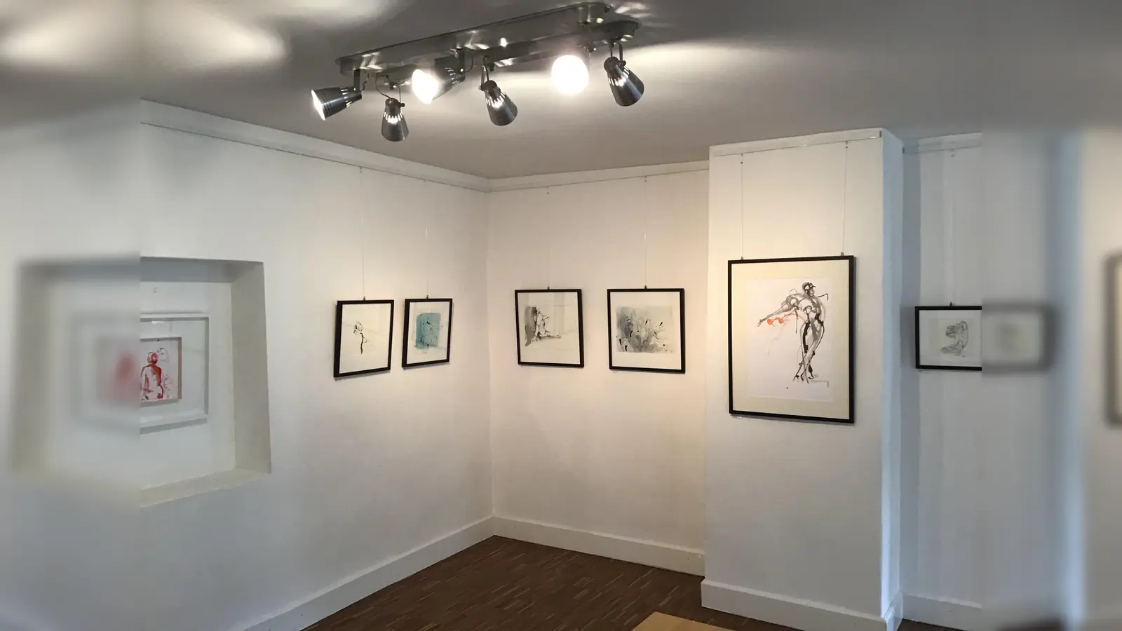 Die Mohr–Villa (hier eine Ausstellung) lädt zum Neujahrsempfang ein. (Foto: Daniel Mielcarek)