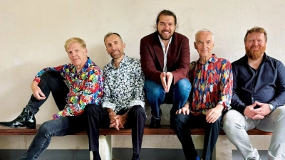 Jazz aus der Berliner Live-Szene in der Bibliothek im Bürgerhaus Unterföhring - das bieten die Berlin 21 Streetworkers. (Foto: Christa Zwingenberger)