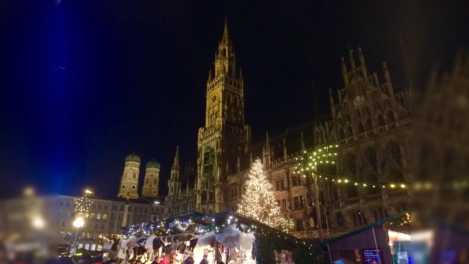 Derzeit hagelt es Absagen. Auch in München gibt es heuer keinen Christkindlmarkt.  (Foto: Daniel Mielcarek)