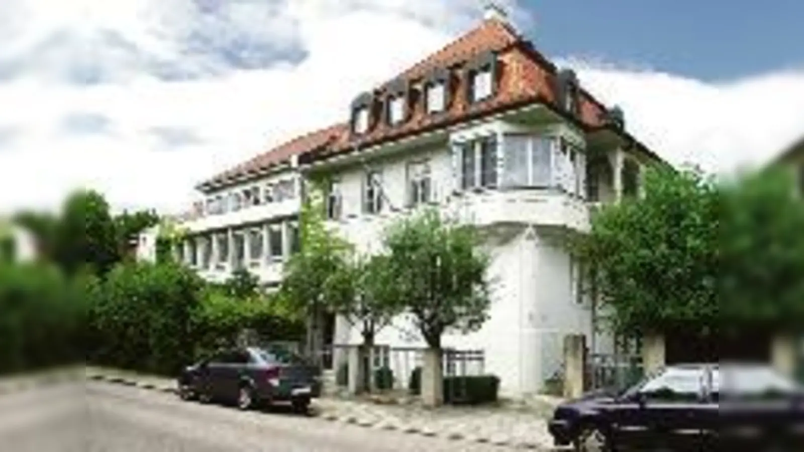 Hier finden laut Aussagen der Bewohner der Rauchstraße regelmäßig rauschende Partys statt: Das Haus der Studentenverbindung »Corps Bavaria«. (Foto: ak)