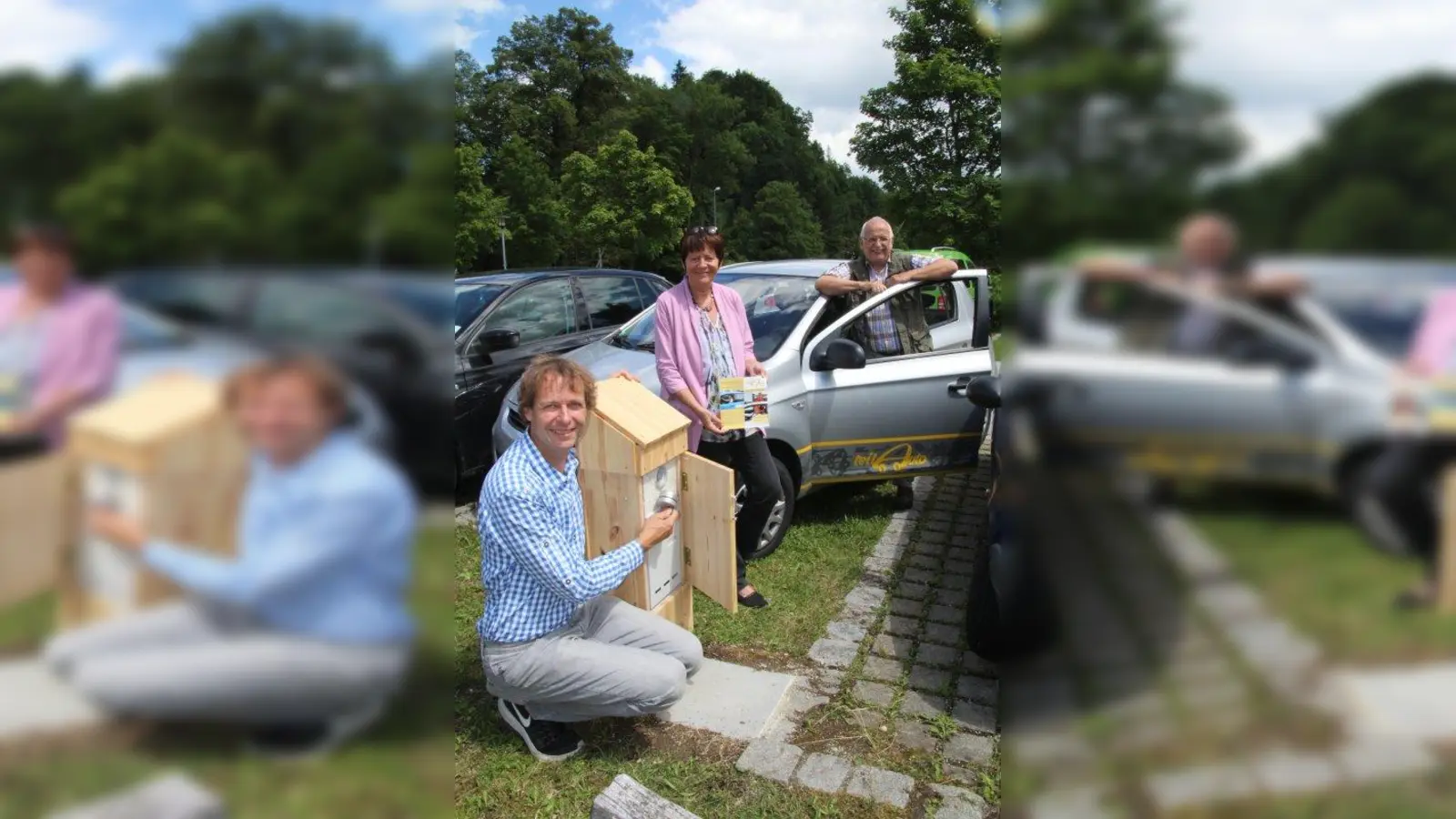 Stellten im Sommer 2017 das erste Auto für das „Car Sharing“ in Peißenberg vor: Martin Heinz, Manuela Vanni und Erich Zimmermann. (Foto: mka / Archiv)