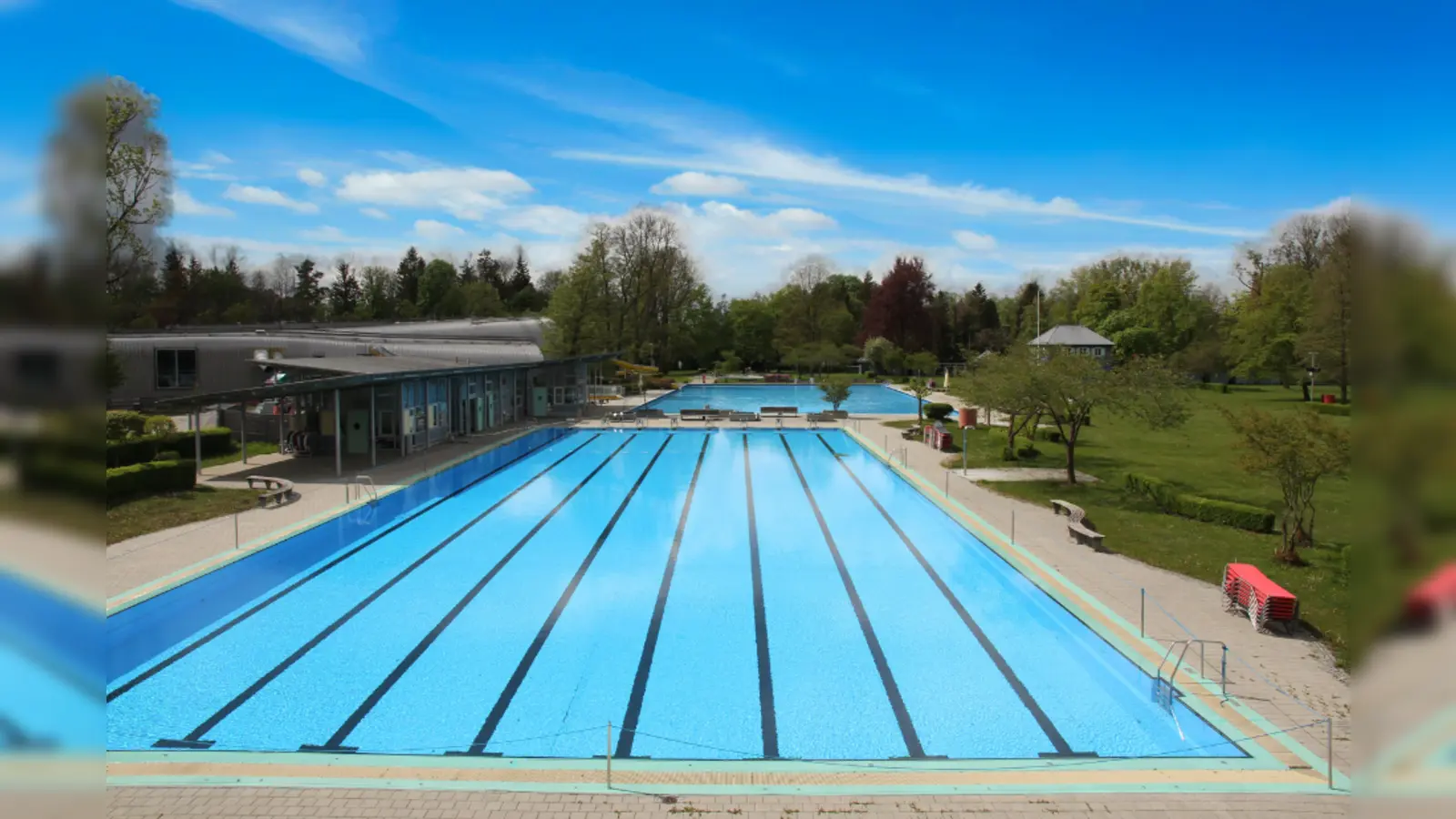 Am 14. Mai stehen den Besuchern das Schwimmerbecken und das Sprungbecken zur Verfügung. (Foto: Stadtwerke Dachau)