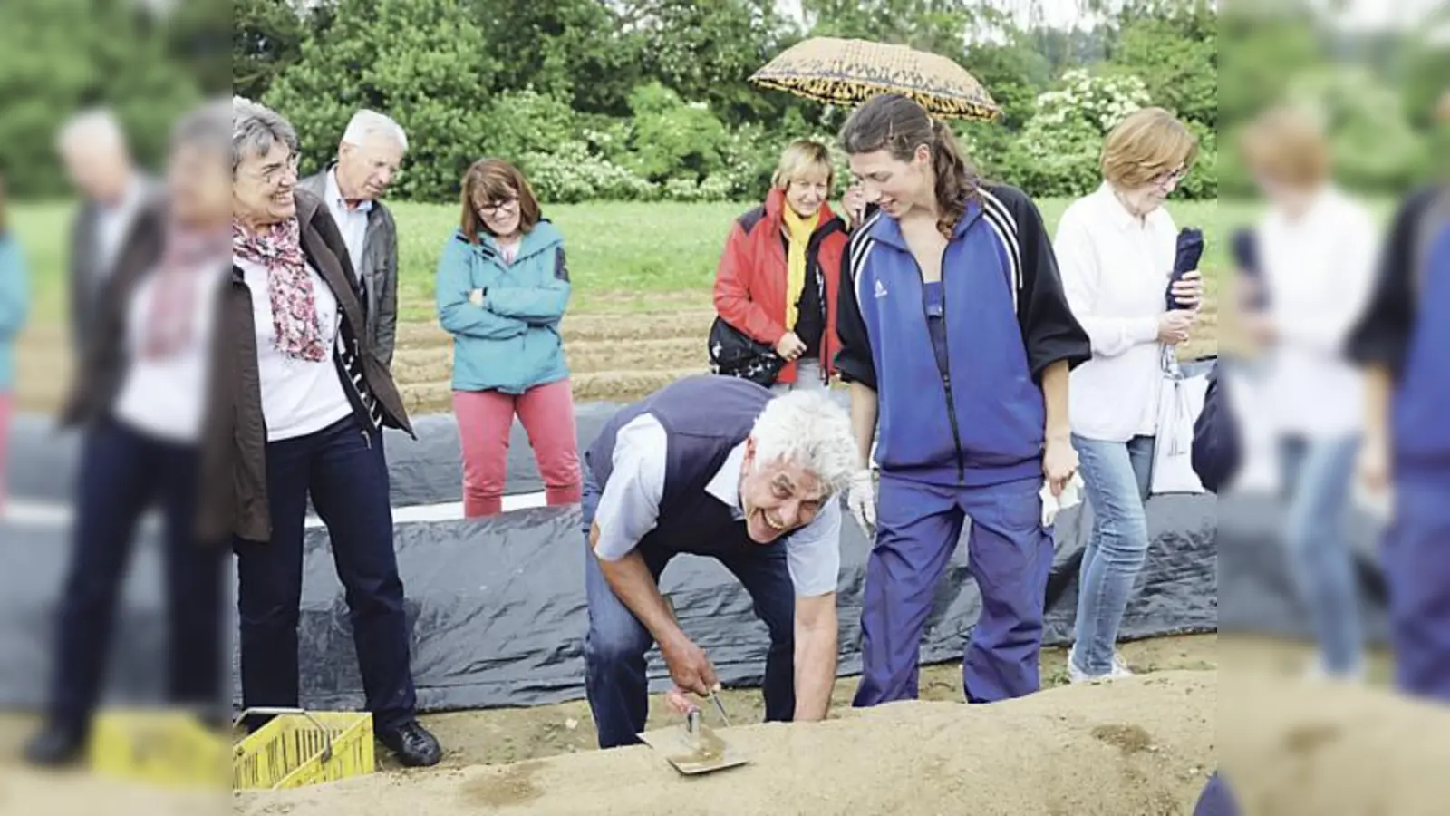 Ausflug des Gartenbauvereins zum Spargelstechen in die Hallertau: Asparagus erfreut sich als Naschgartenpflanze immer größerer Beliebtheit.	 (Foto: VA)