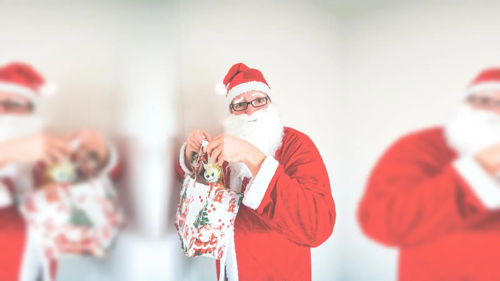 »Benötigen Sie einen Weihnachtsmann?«  André Hartmann zu Gast im Heppel und Ettlich.	 (Foto: VA)