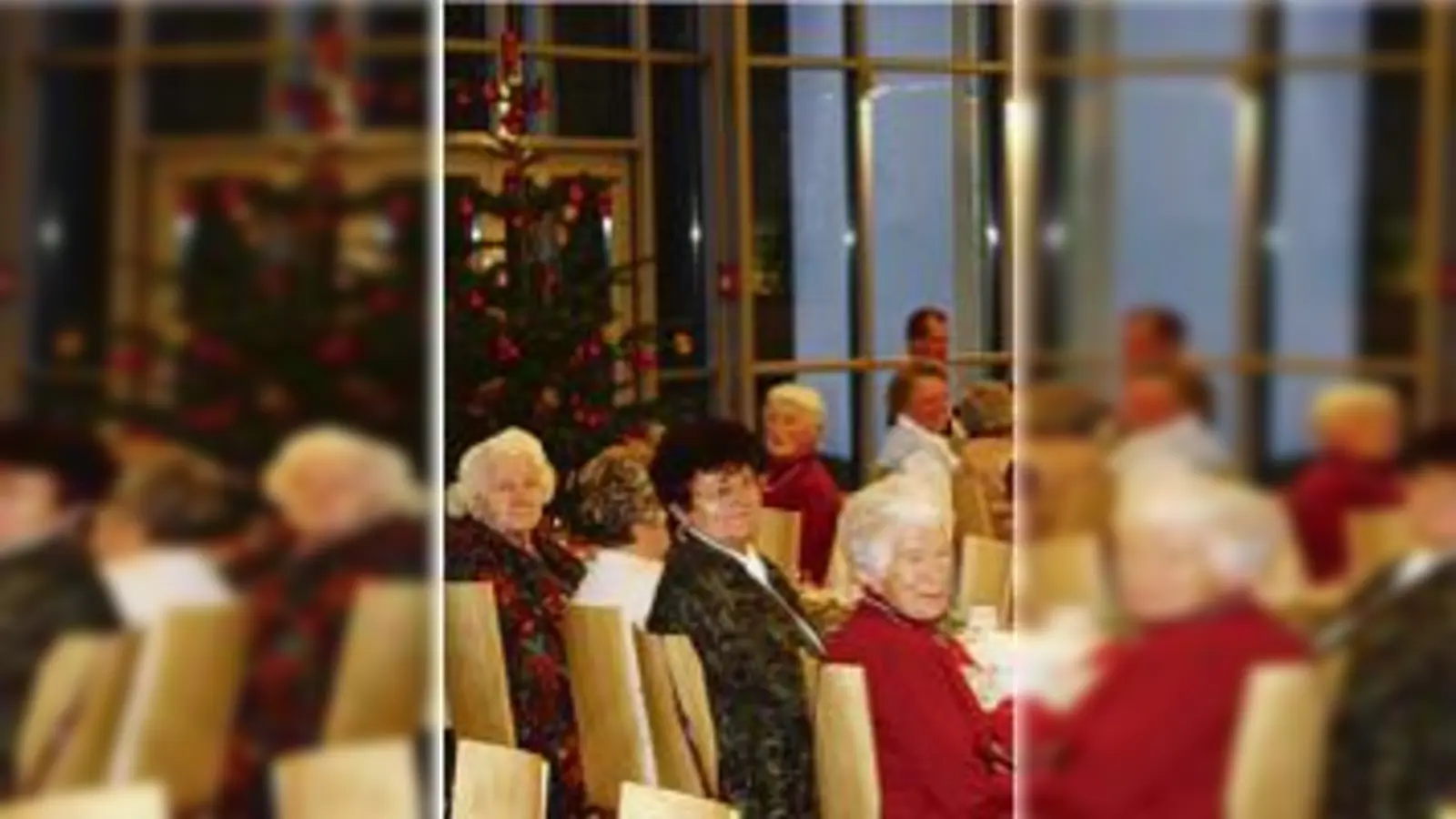Gemütliche Atmosphäre: die Musikschule zeigte bei der Garchinger Seniorenweihnacht ihr Können.  (F.: VA)