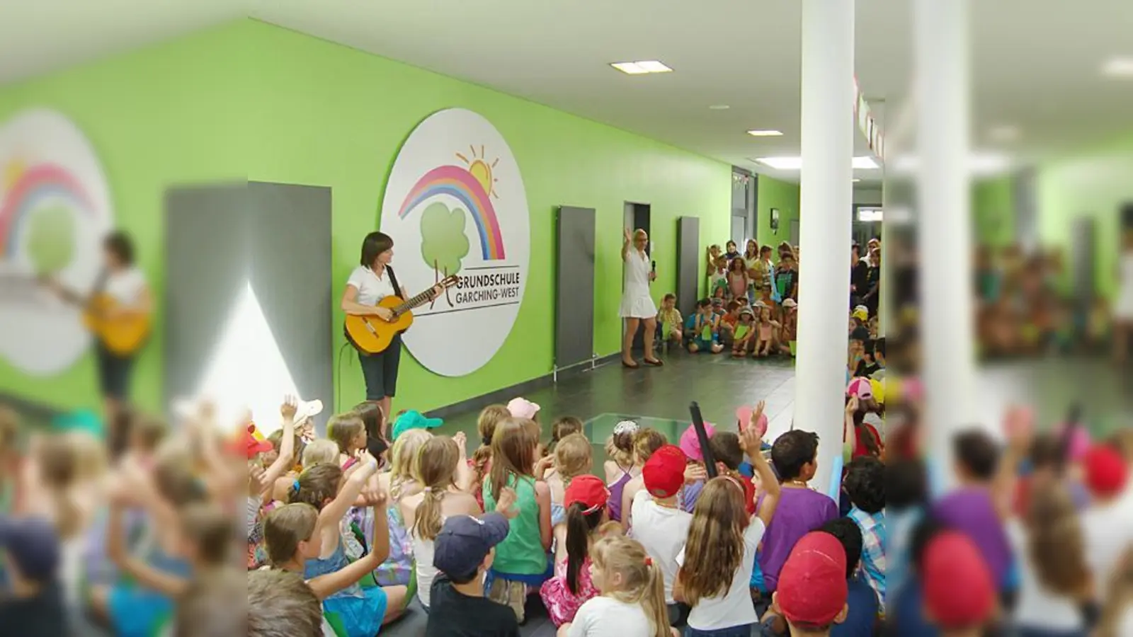 Die Grundschule Garching-West feierte ein schönes, buntes Sommerfest.  (Foto: VA)