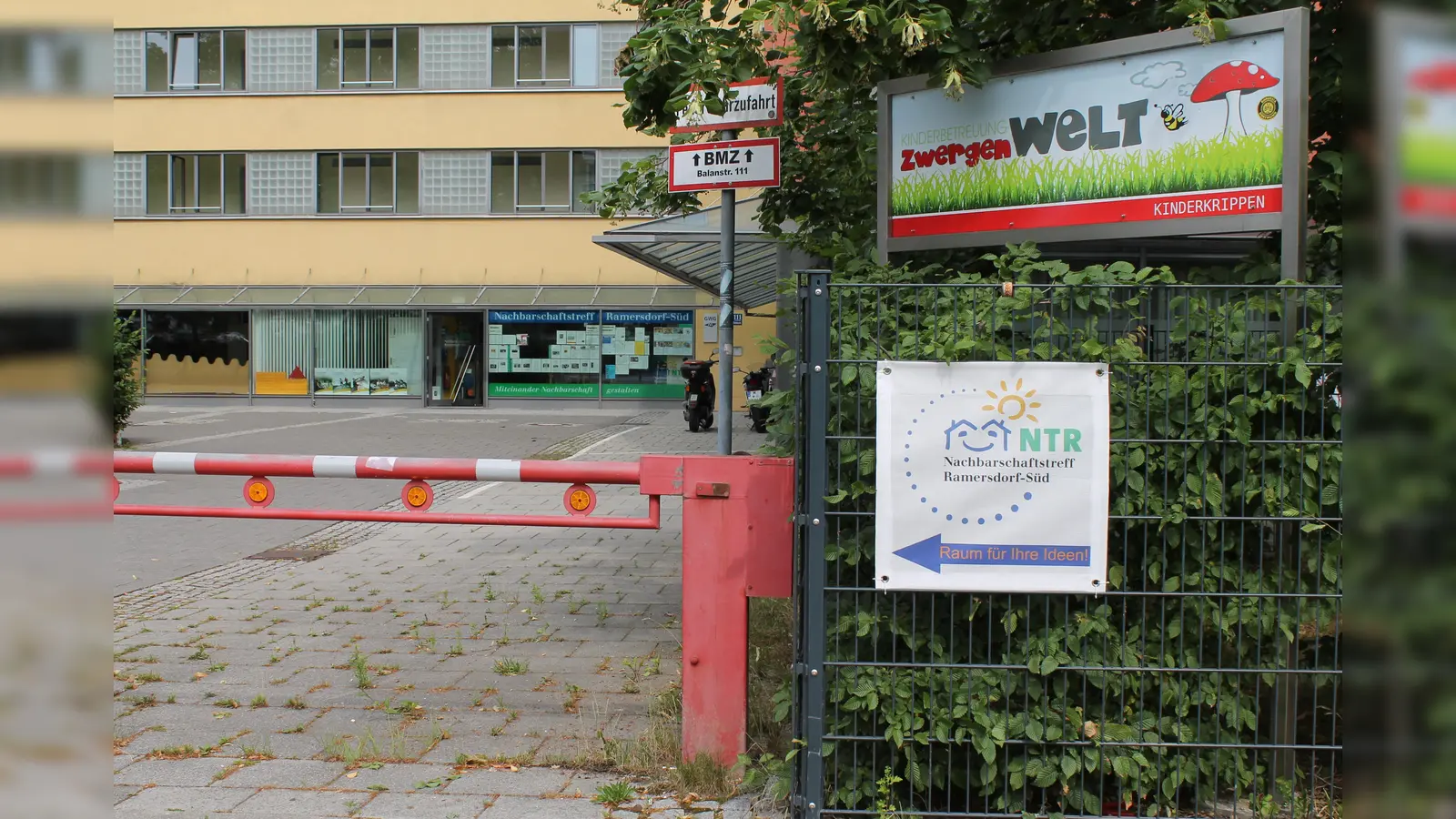 Auf dem Vorplatz des Hauses Balanstraße 111 findet ein Sommerfest für die ganze Familie statt. (Foto: Hannah Suttner)