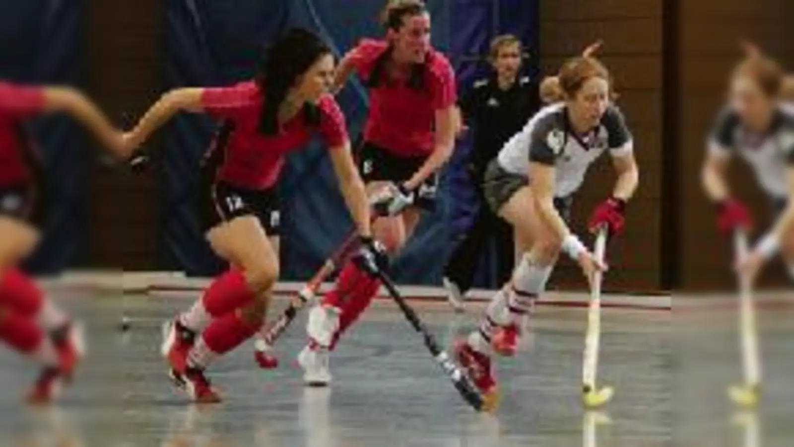 Nina Hasselmann vom MSC stürmt auf und davon  ein seltenes Bild in dieser  (Begegnung.Foto: dr)