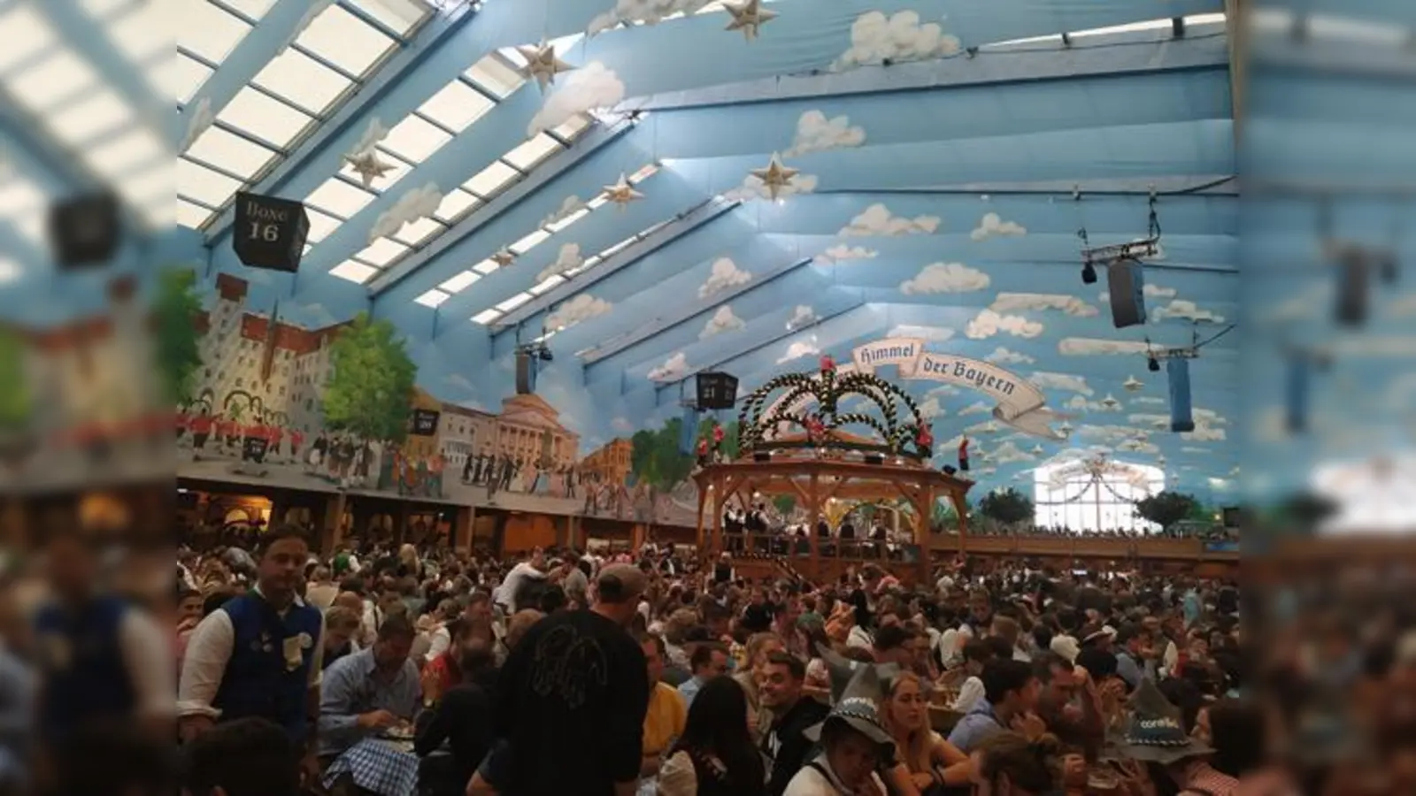 Ein volles Bierzelt in Zeiten von Corona ist undenkbar. Deswegen ist eine Absage der Wiesn laut Stadt München unausweichlich.  (Foto: Stefan Dohl)