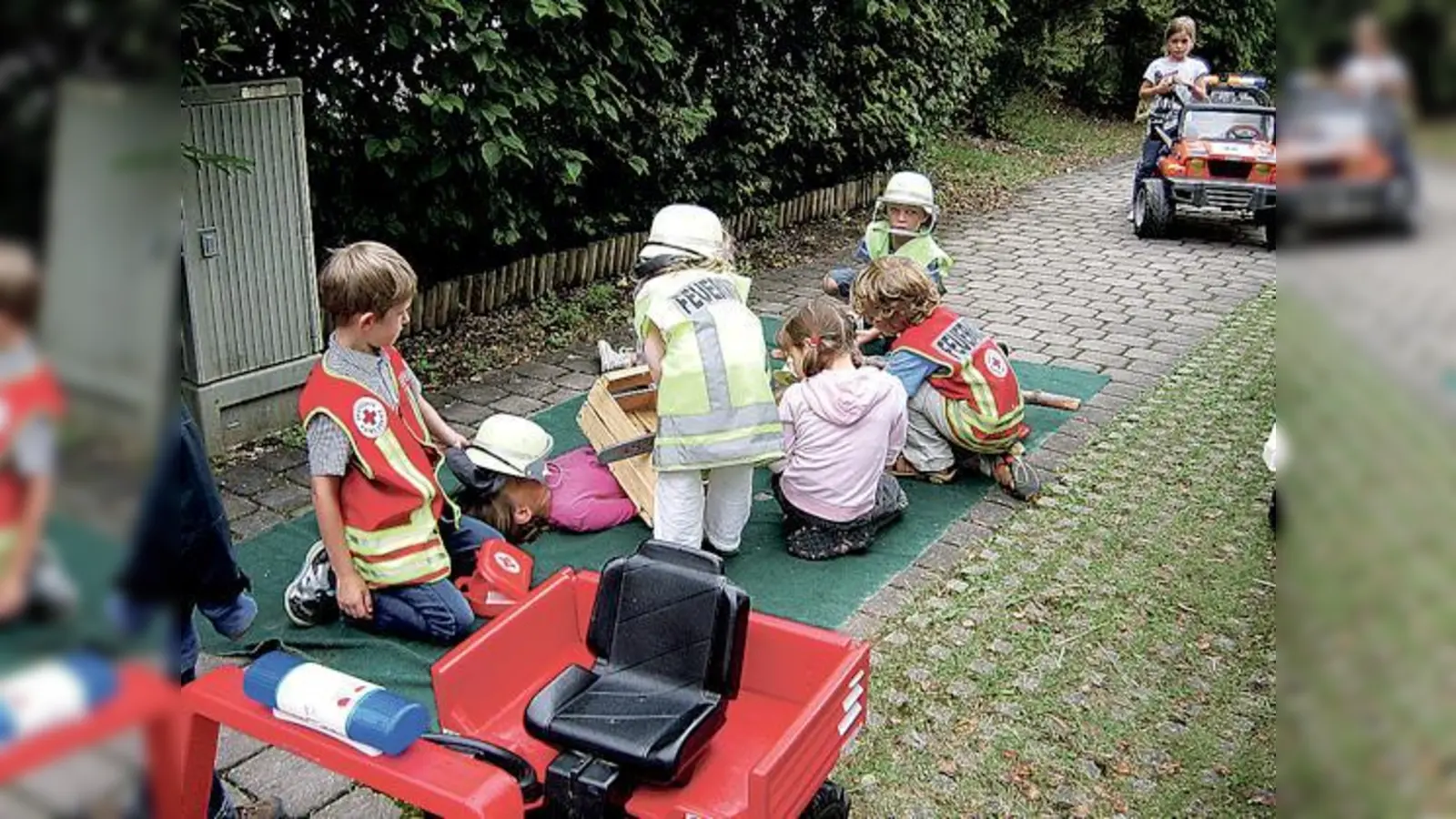Die Vorschulkinder des Kindergartens Struwwelpeter probten im Erste-Hilfe-Kurs den Ernstfall.	 (Foto: VA)