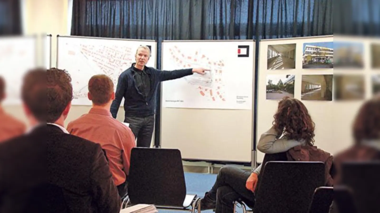 Architekt Michael Schwendner informierte über die Pläne der Perlacher Montessori-Schule zur Ansiedlung in der Arastraße.  (Foto: Ka)
