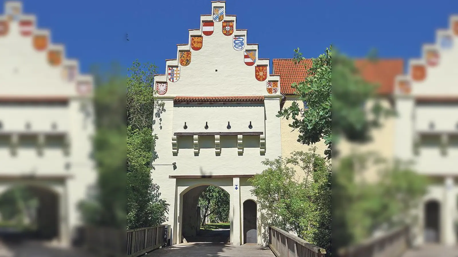 Zu einer informativen Führung wird am 14. August in die Burg Grünwald eingeladen.	 (Foto: hw)