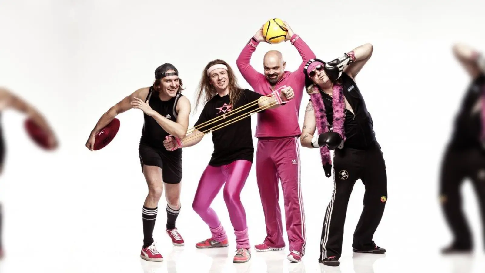 J.B.O. ziehen auf ihrer 25/10-Tour in Rosa durch die Lande. (Foto: pi)