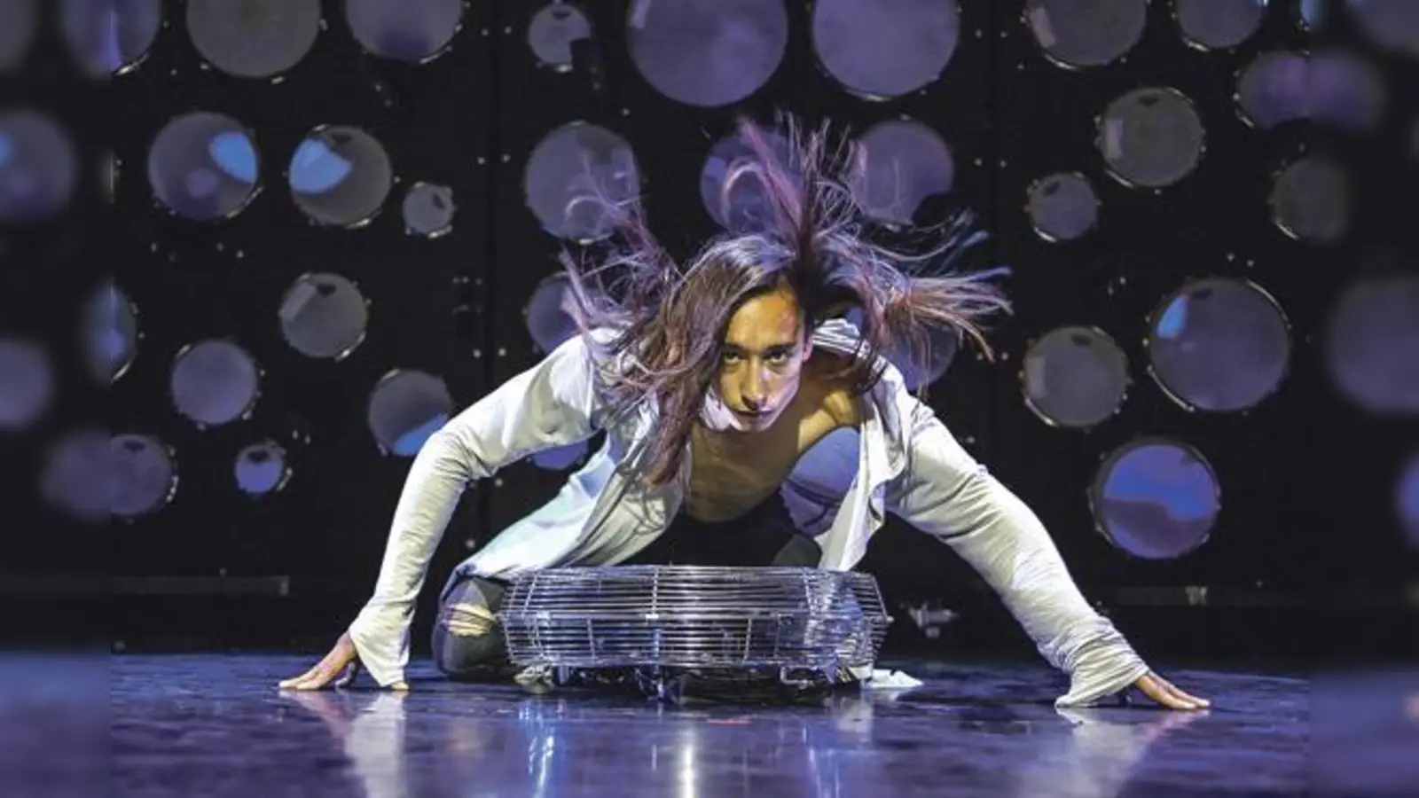 Dennis MacDao tanzt nicht einfach. Er schwebt regelrecht über die Bühne.	 (Foto: GOP)