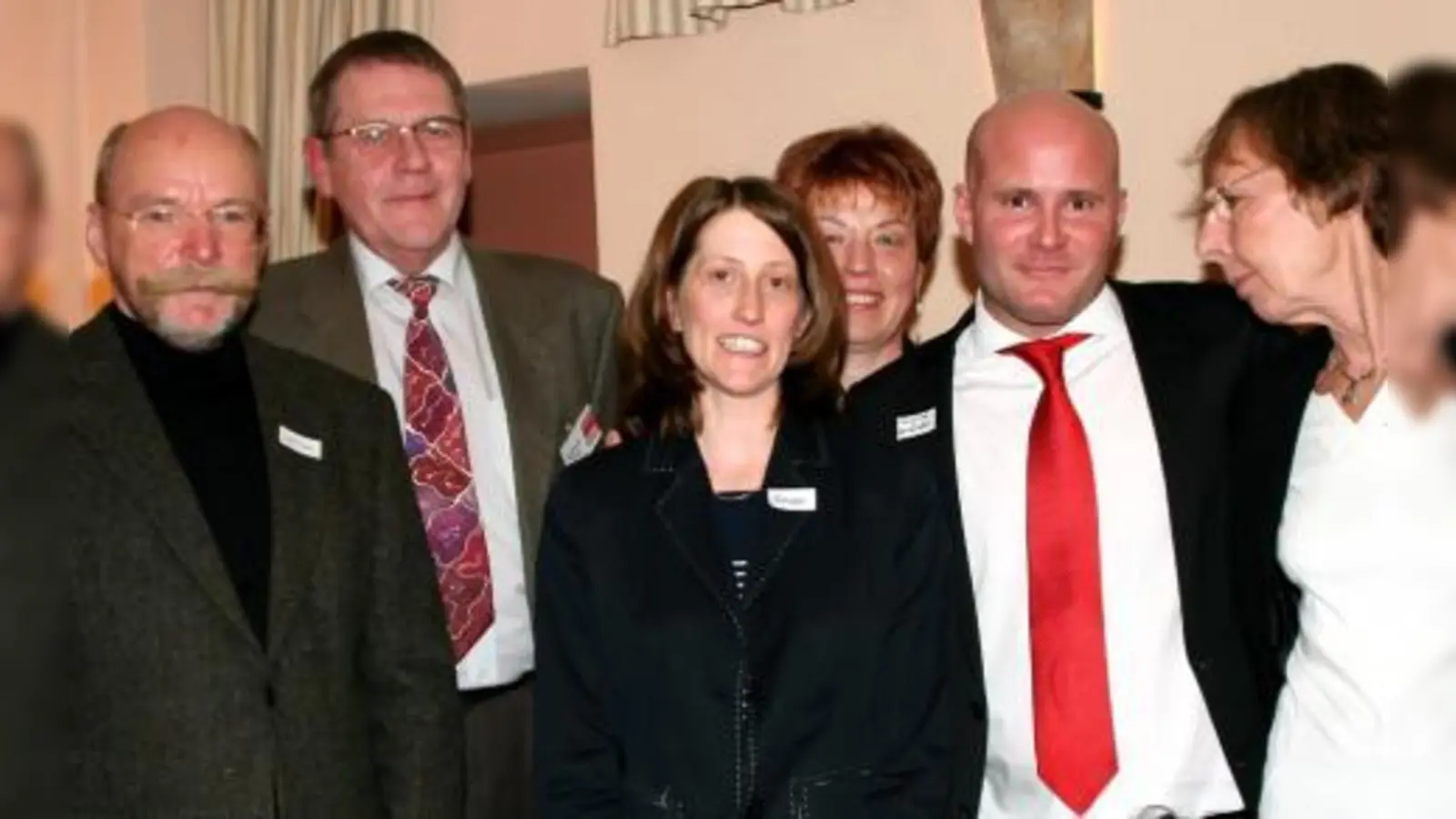 Beim Neujahrsempfang 2009 der SPD Hadern: (von links) Ludwig Wörner (Landtagsabgeordneter), Gerhard Fries (SPD-Fraktionssprecher BA 20), Ulrike Boesser (Stadträtin), Irmgard Hofmann (SPD-Vorsitzende Hadern), Christian Vorländer (Bundestagskandidat Münchner Süden) und Frauke Bristot (stv. Vorsitzende BA 20) (Foto: SPD Hadern)