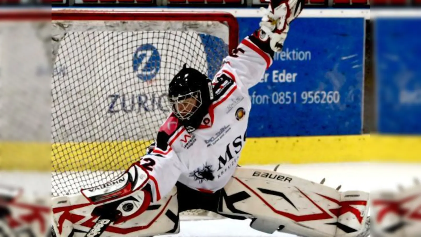 In der kommenden Saison löst Sebastian Weiß den bisherigen Backup-Goalie Patric Scharnagl (Foto) beim EHC ab.	 (Foto: smg)