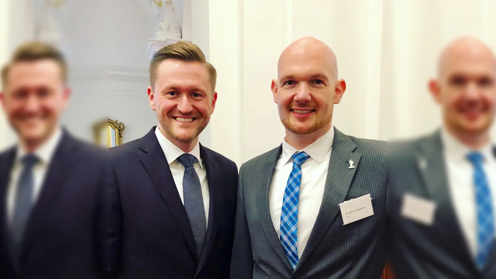 MdB Wolfgang Stefinger (links) mit dem deutschen Astronauten Alexander Gerst. (Foto: Büro Dr. Wolfgang Stefinger)