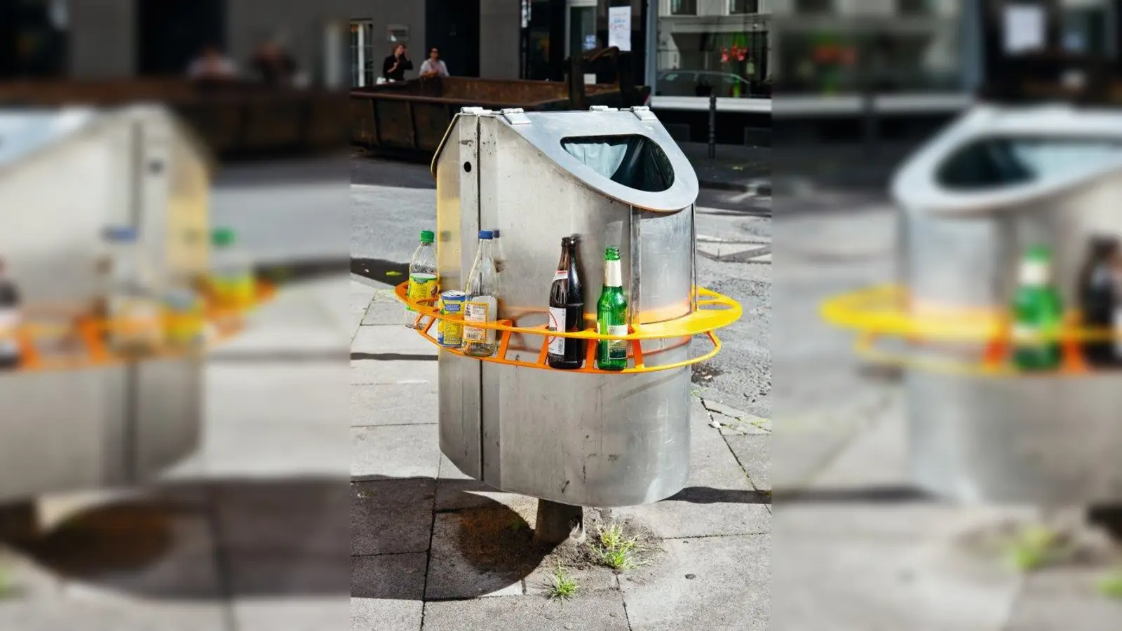 Pfandring des Produktdesigners Paul Ketz, der Pfandsammeln als „eine Art Dienstleistung im Namen der Umwelt“ betrachtet. (Foto: Markus Diefenbacher)