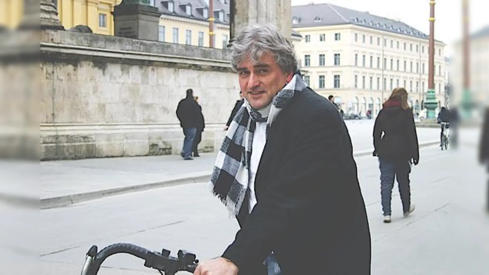 In der Altstadt müsse es neue Wege für die Radler geben, denn »so kann es nicht weitergehen«, sagt Paul Bickelbacher von den Grünen/Rosa Liste. 	 (Foto: scy)