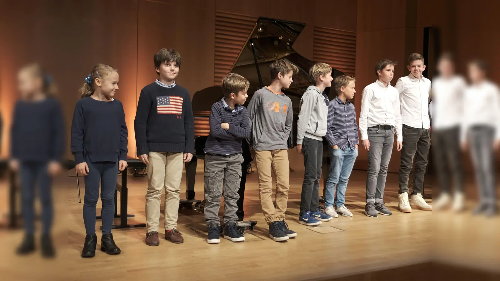 Die kleinen Künstler der Musikschule zeigen hier was sie gelernt haben. (Foto: Stefan Hofbeck)